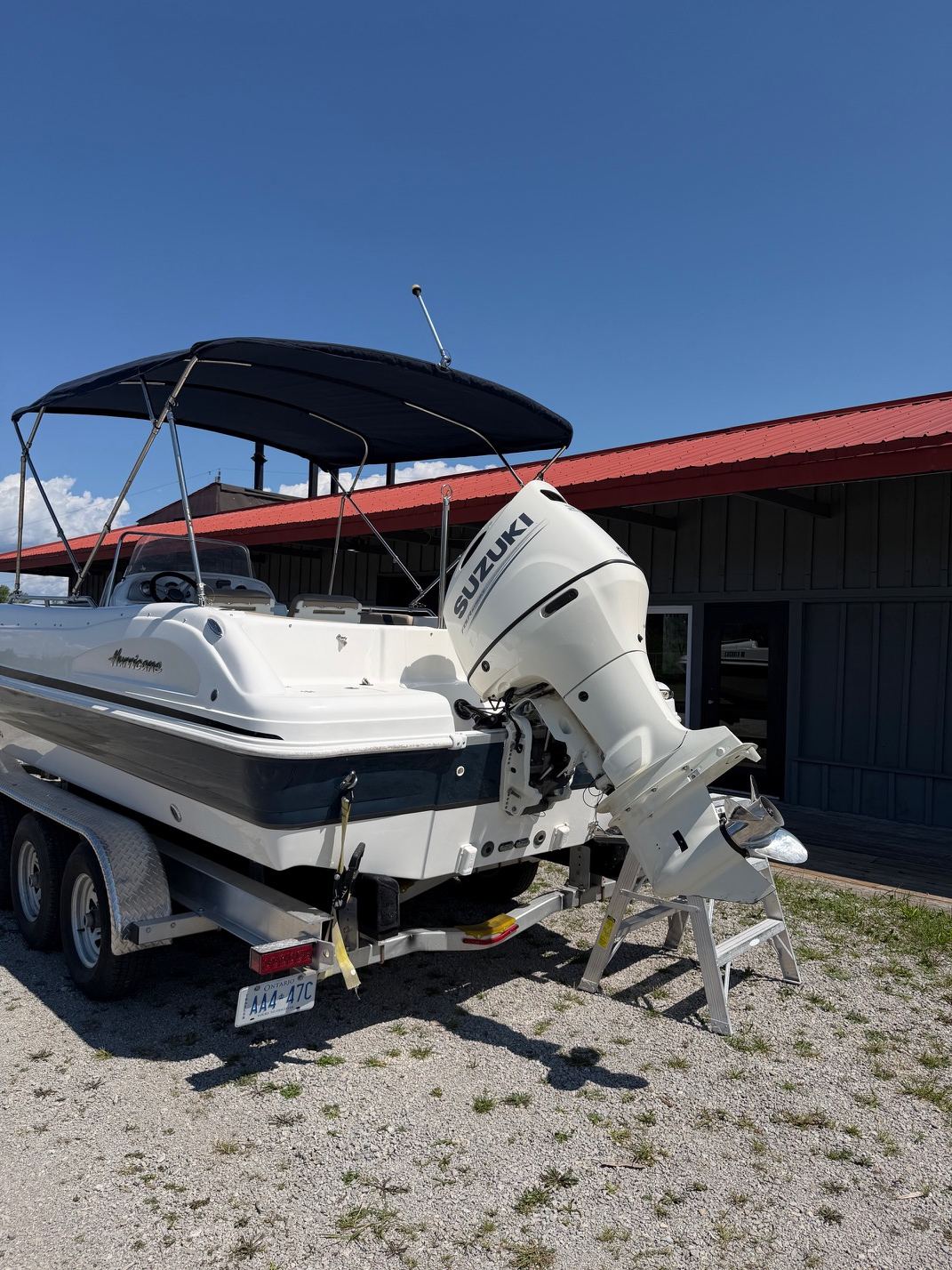 2017 Hurricane CC231 stern with Suzuki 200hp outboard